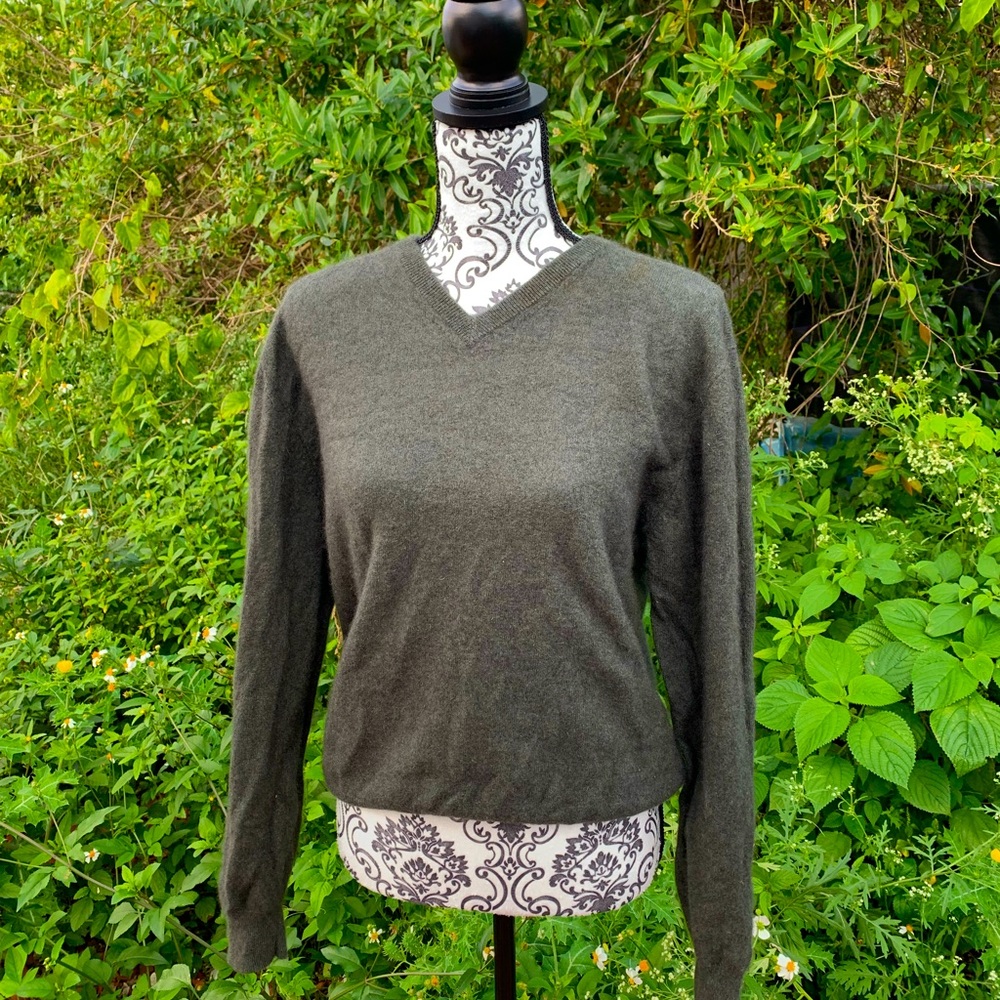 Oliver Perry Cashmere Cardigan